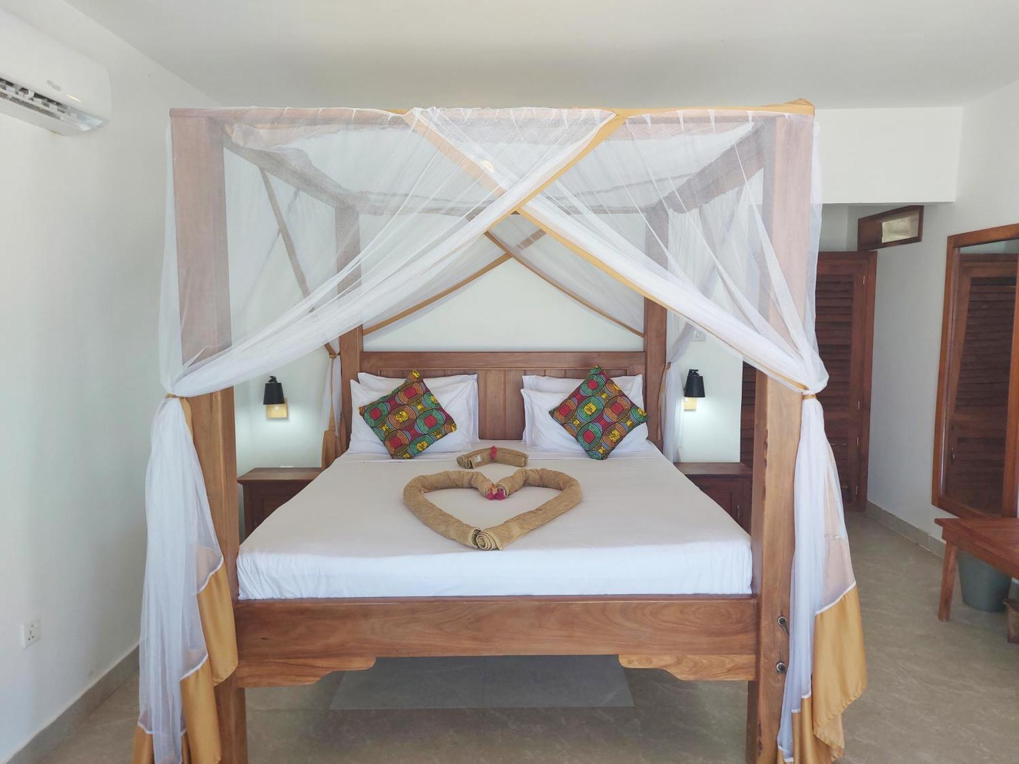 Jaribu Beach Hotel باجي الغرفة الصورة