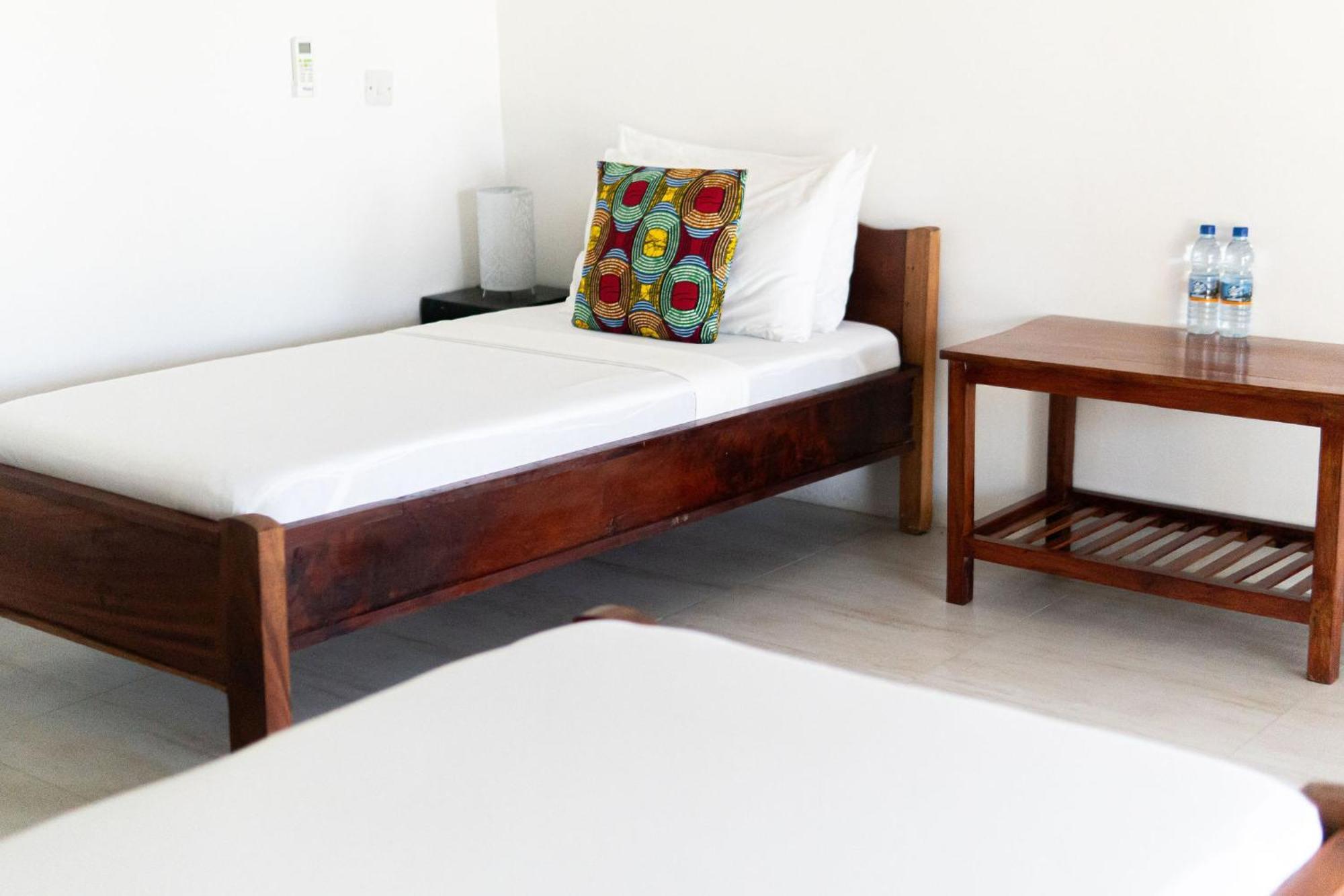 Jaribu Beach Hotel باجي الغرفة الصورة